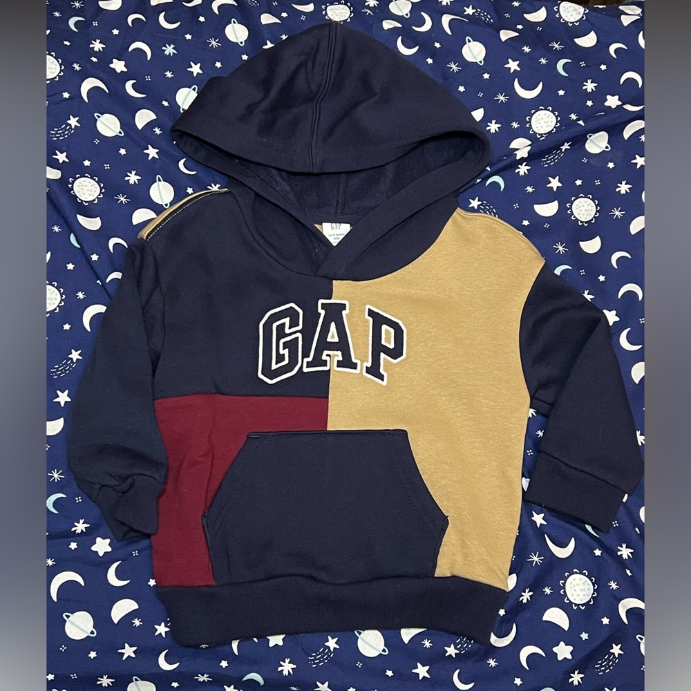 GAP Kids Hoodie size 12-18 months